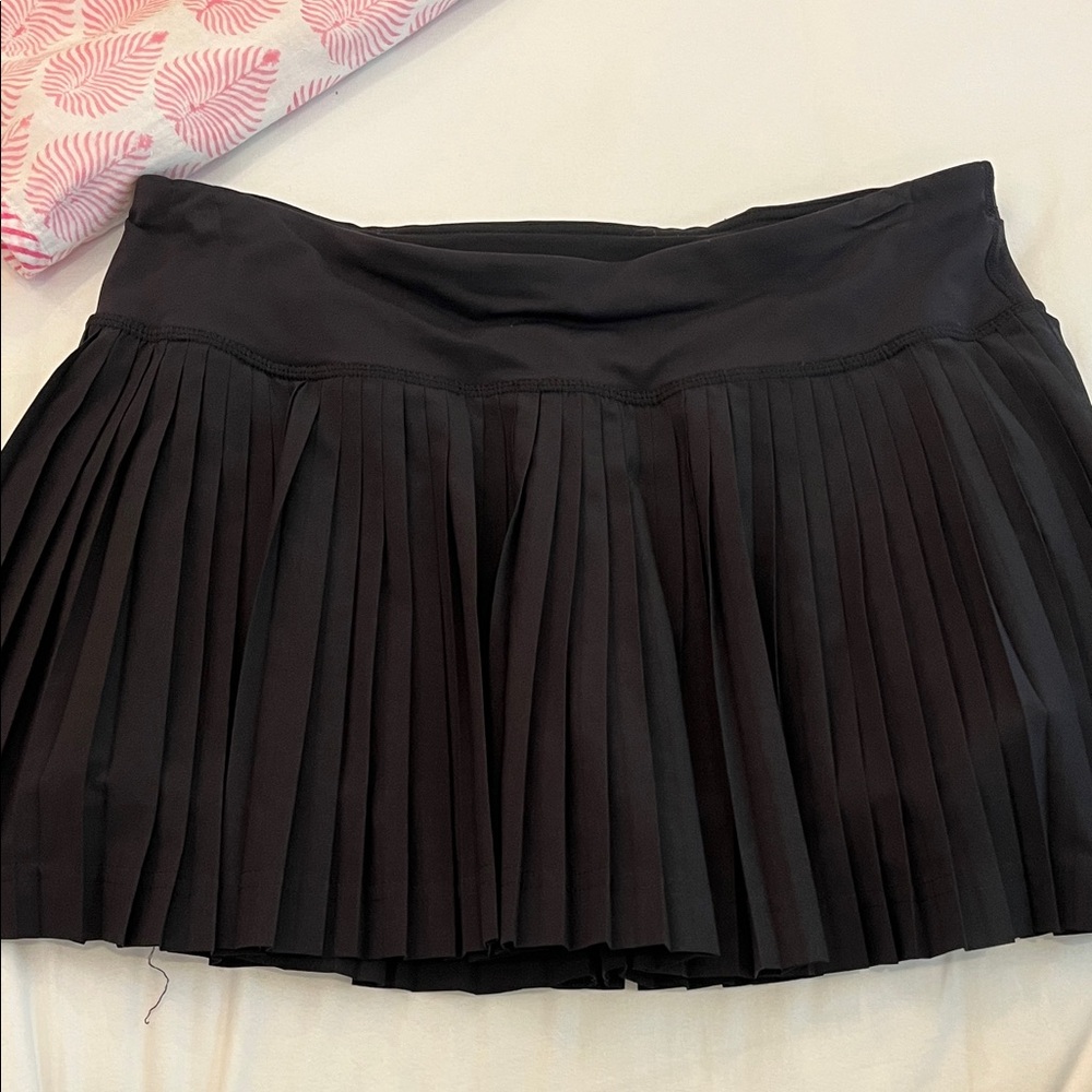 Lululemon athletic Black Pleated Skirt